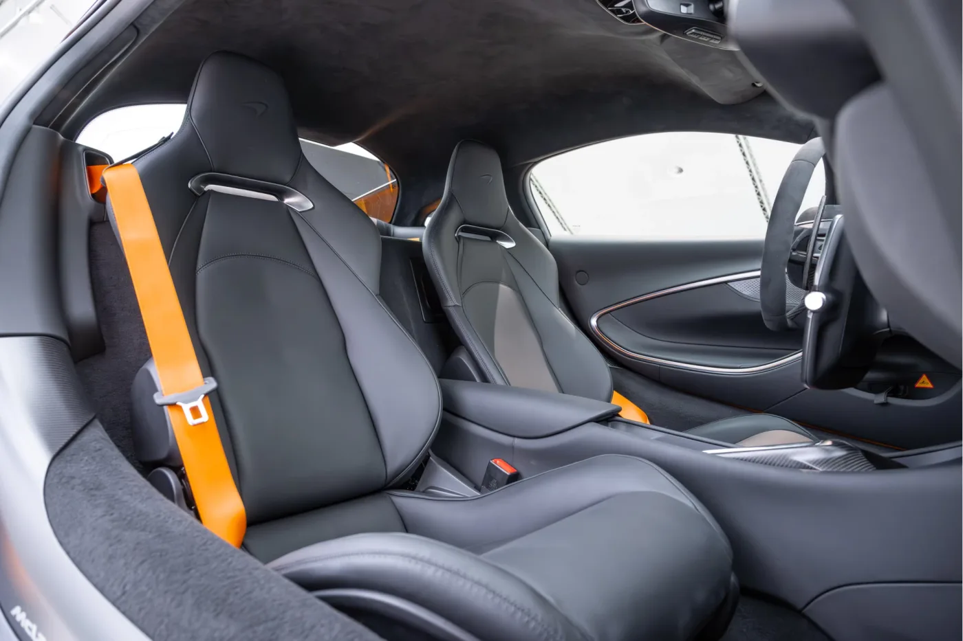 McLaren Artura proposée par un concessionnaire agréé McLaren et Morgan à Utrecht, Pays-Bas, photo 4 sur 25