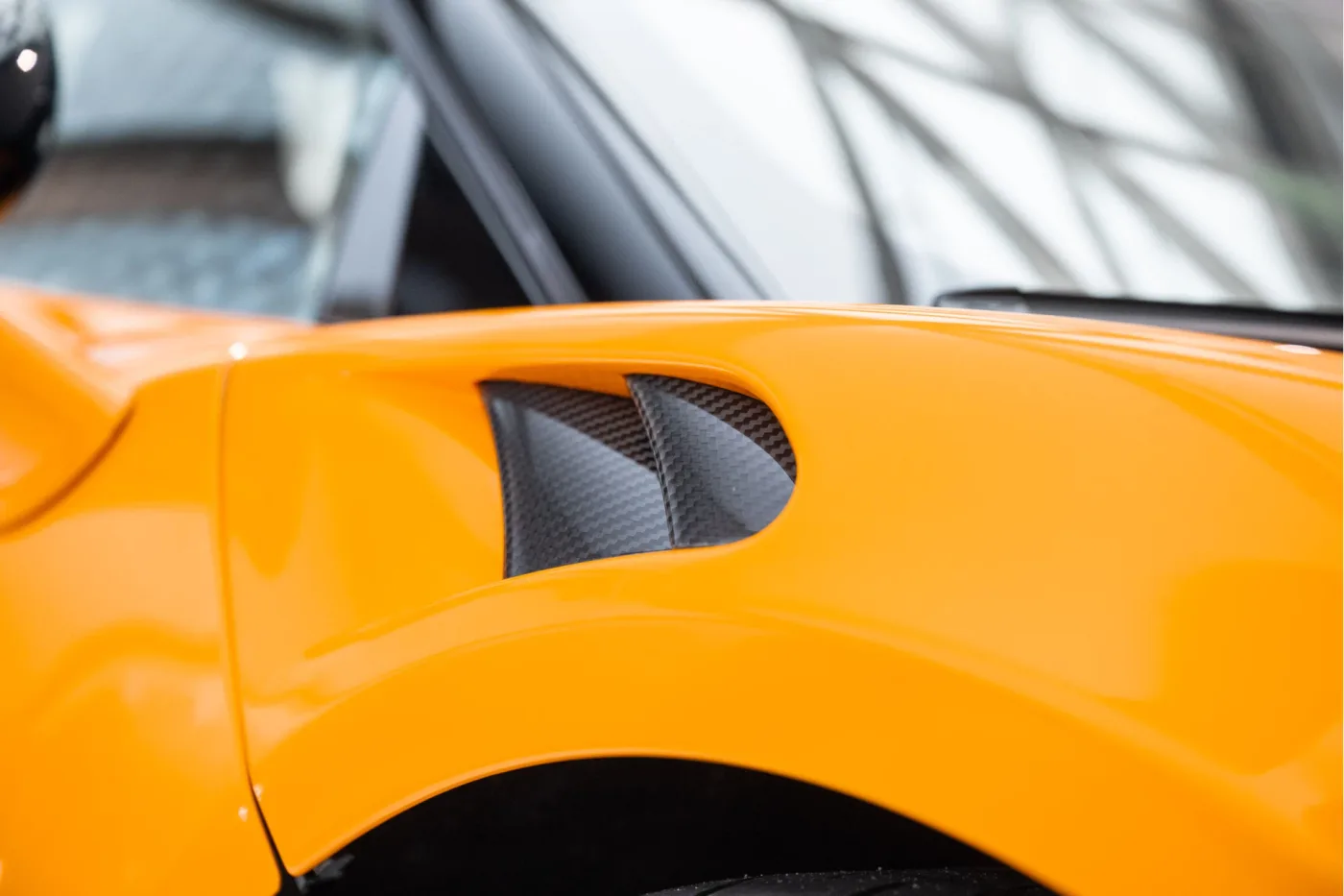 McLaren Artura proposée par un concessionnaire agréé McLaren et Morgan à Utrecht, Pays-Bas, photo 22 sur 25