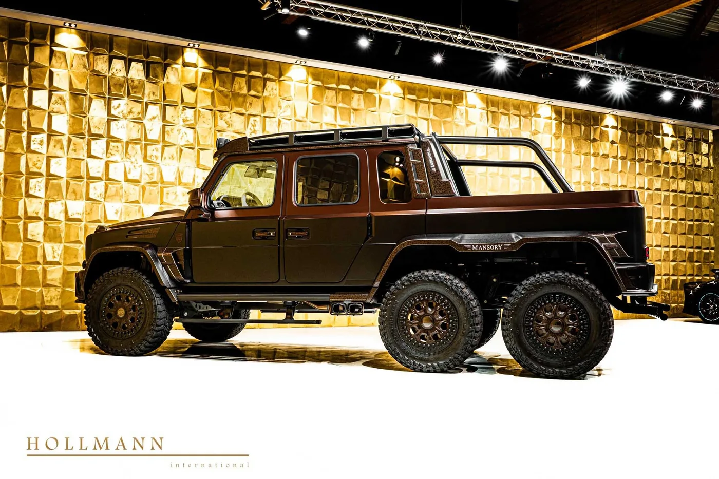 Mercedes-AMG G 63 6x6 proposée par un concessionnaire spécialisé à Stuhr, Allemagne, photo 6 sur 8