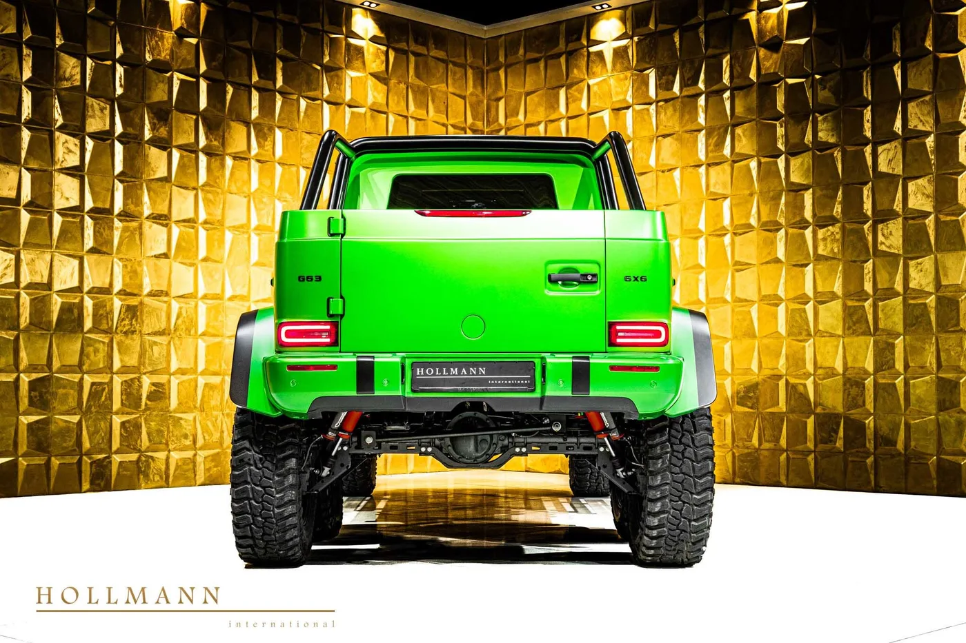 Mercedes-AMG G 63 6x6 customized offered by a specialist dealer in Stuhr, Germany, photo 7 of 8