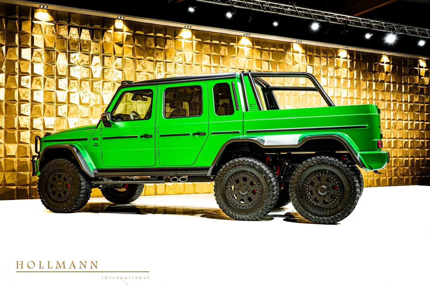 Mercedes-AMG G 63 6x6 customized offered by a specialist dealer in Stuhr, Germany, photo 8 of 8