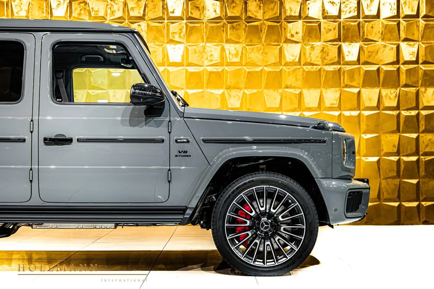 Mercedes-AMG G 63 facelift offered by a specialist dealer in Stuhr, Germany, photo 4 of 8
