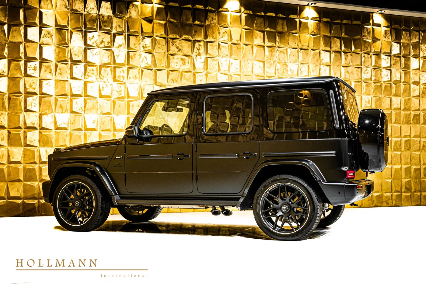 Mercedes-AMG G 63 facelift offered by a specialist dealer in Stuhr, Germany, photo 7 of 8