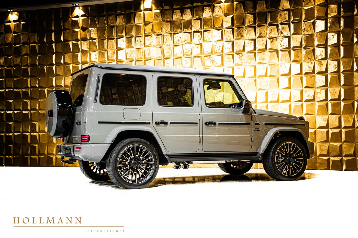 Mercedes-AMG G 63 facelift offered by a specialist dealer in Stuhr, Germany, photo 4 of 8