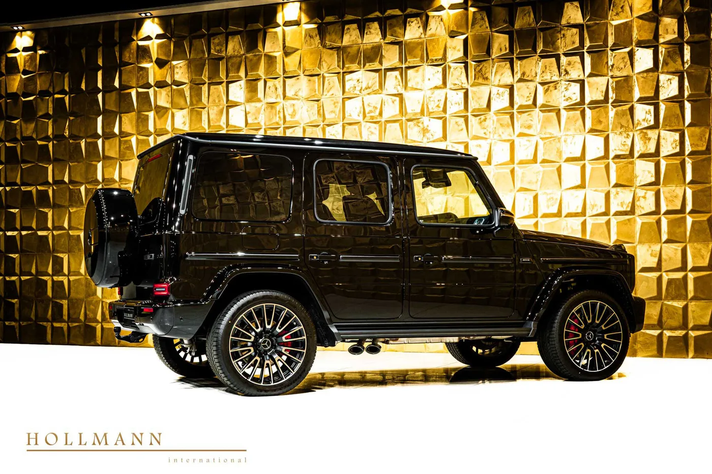 Mercedes-AMG G 63 facelift offered by a specialist dealer in Stuhr, Germany, photo 3 of 8