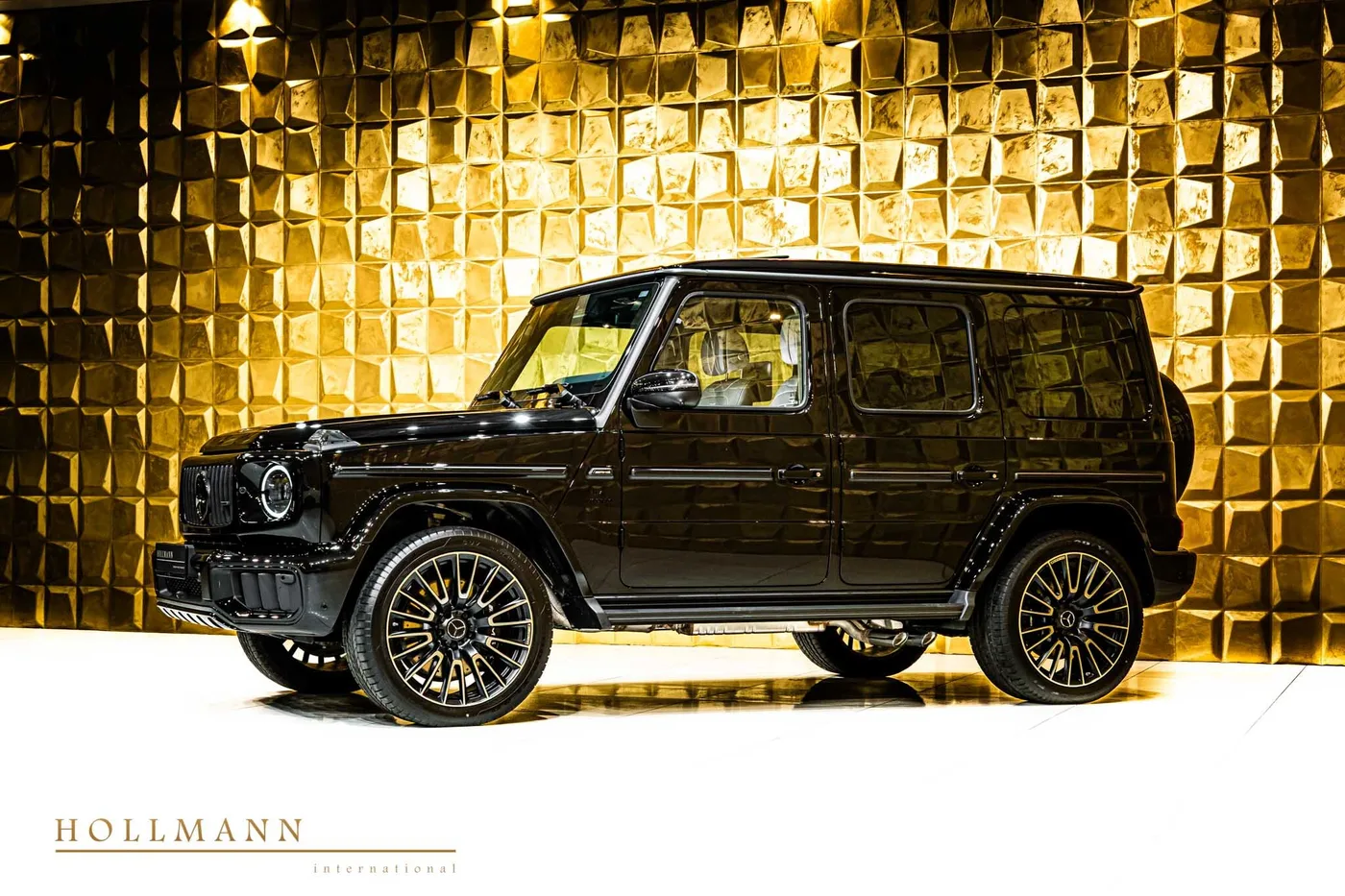 Mercedes-AMG G 63 facelift proposée par un concessionnaire spécialisé à Stuhr, Allemagne, photo 4 sur 8