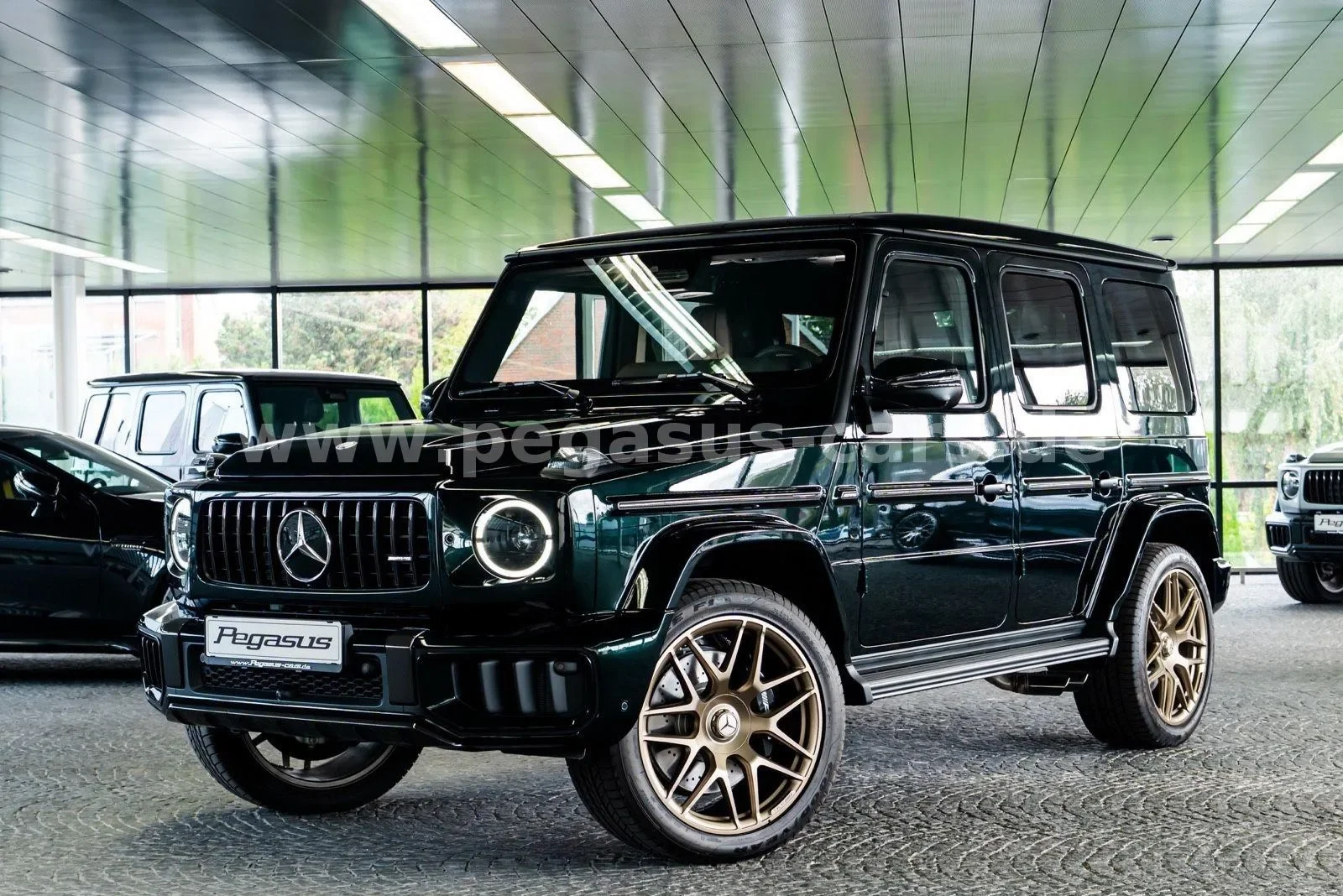 Mercedes-AMG G 63 Superior Line angeboten von einem Fachhändler in Mönchengladbach, Deutschland, Hauptfoto