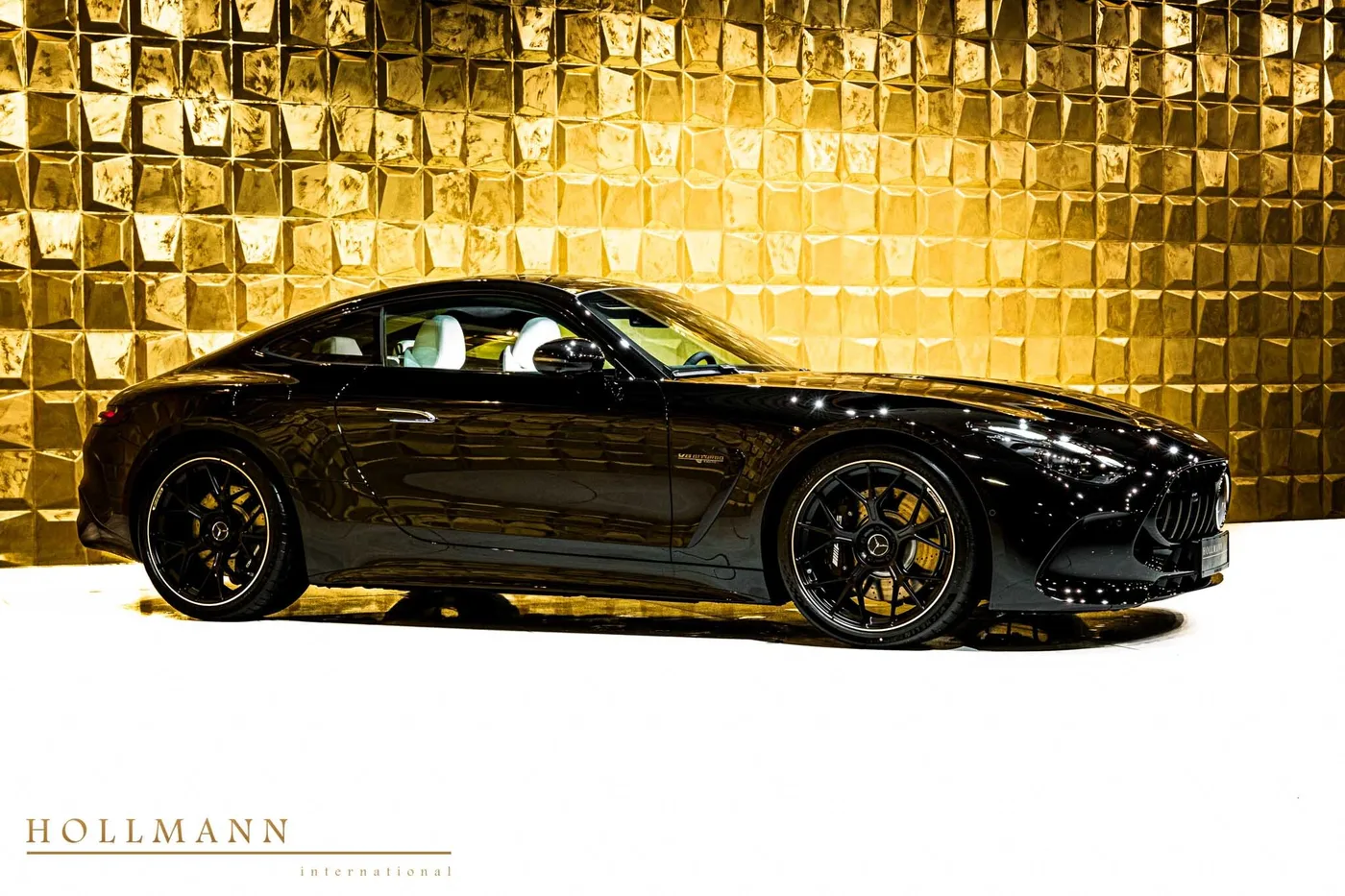 Mercedes-AMG GT 63 4MATIC, Coupé offered by a specialist dealer in Stuhr, Germany, photo 8 of 8