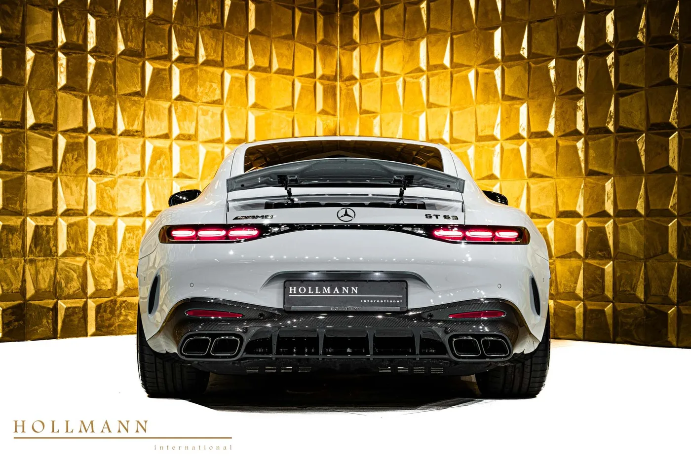 Mercedes-AMG GT 63 4MATIC, Coupé offered by a specialist dealer in Stuhr, Germany, photo 4 of 8