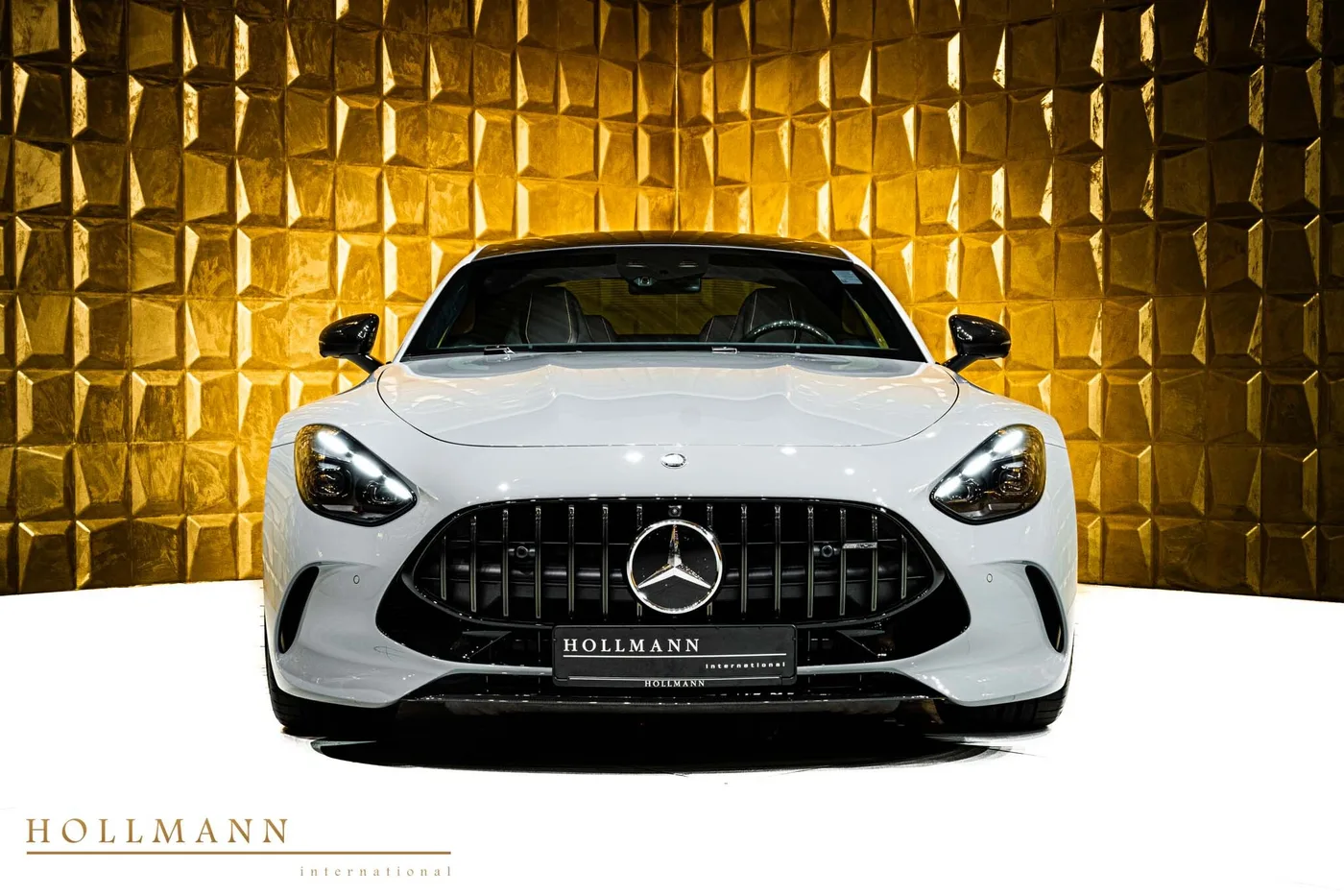 Mercedes-AMG GT 63 4MATIC, Coupé offered by a specialist dealer in Stuhr, Germany, photo 7 of 8