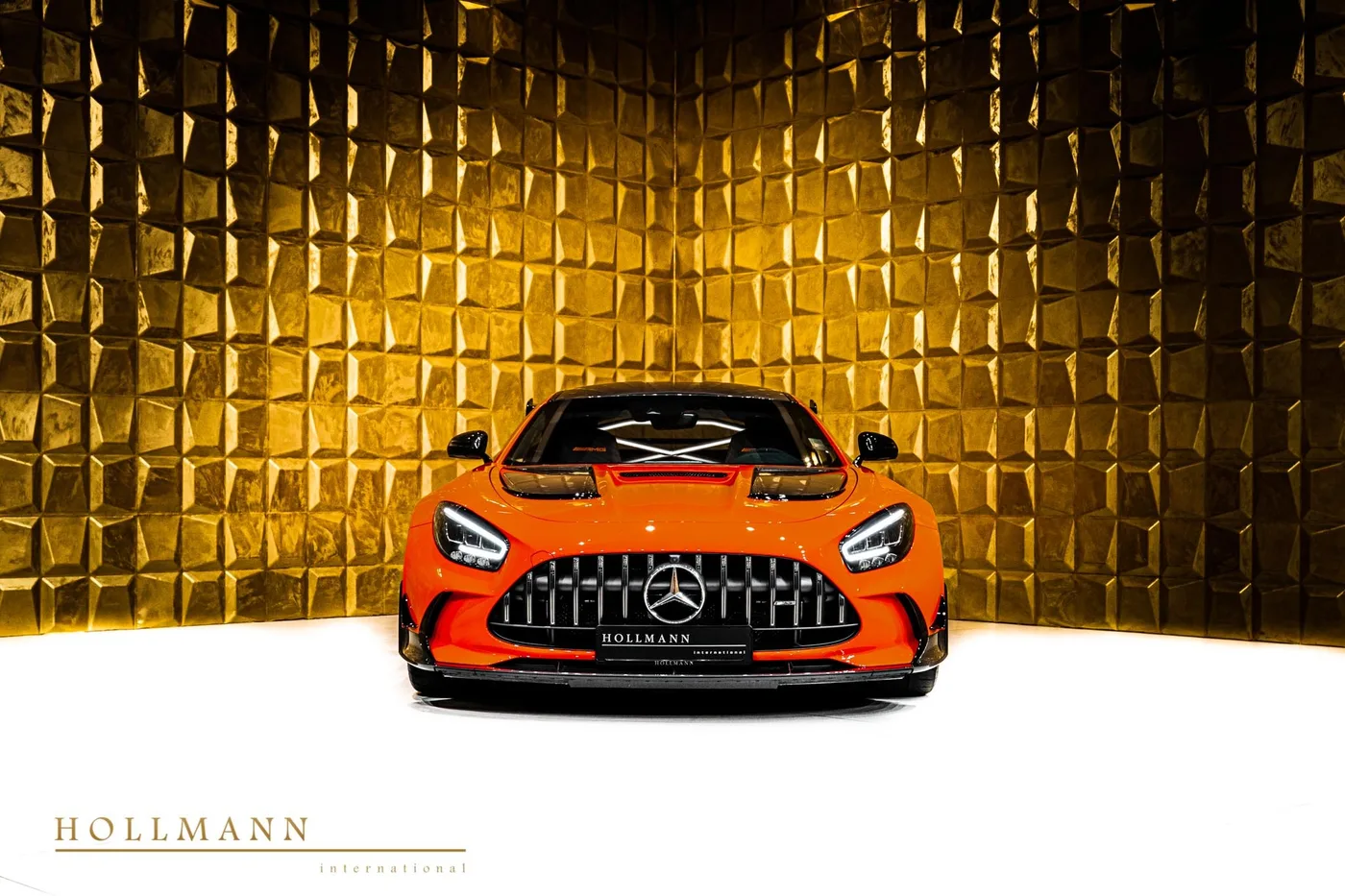 Mercedes-AMG GT Black Series offered by a specialist dealer in Stuhr, Germany, photo 2 of 8