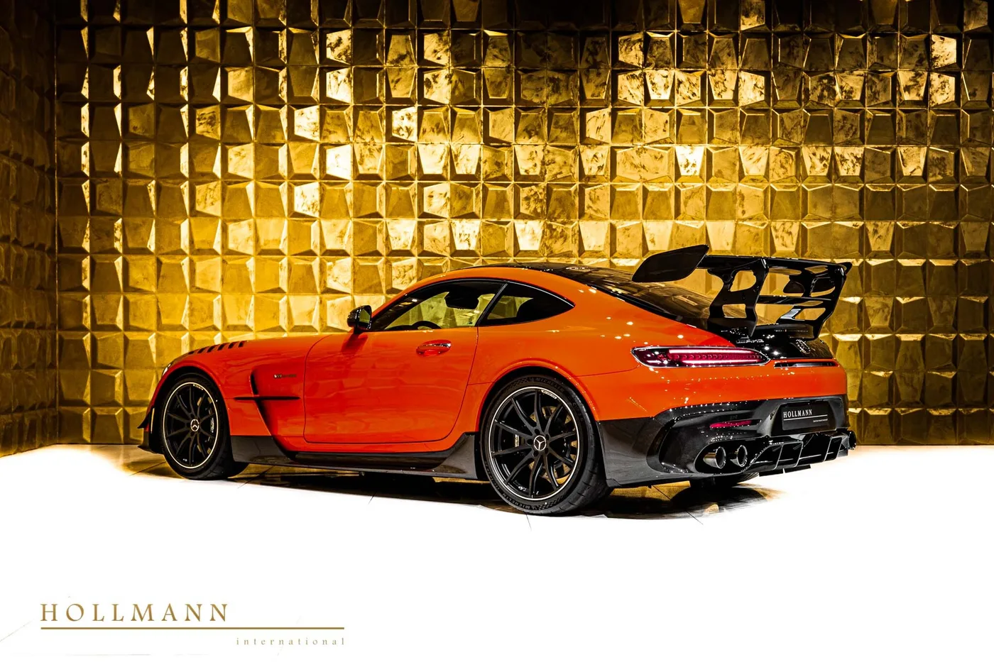 Mercedes-AMG GT Black Series offered by a specialist dealer in Stuhr, Germany, photo 7 of 8