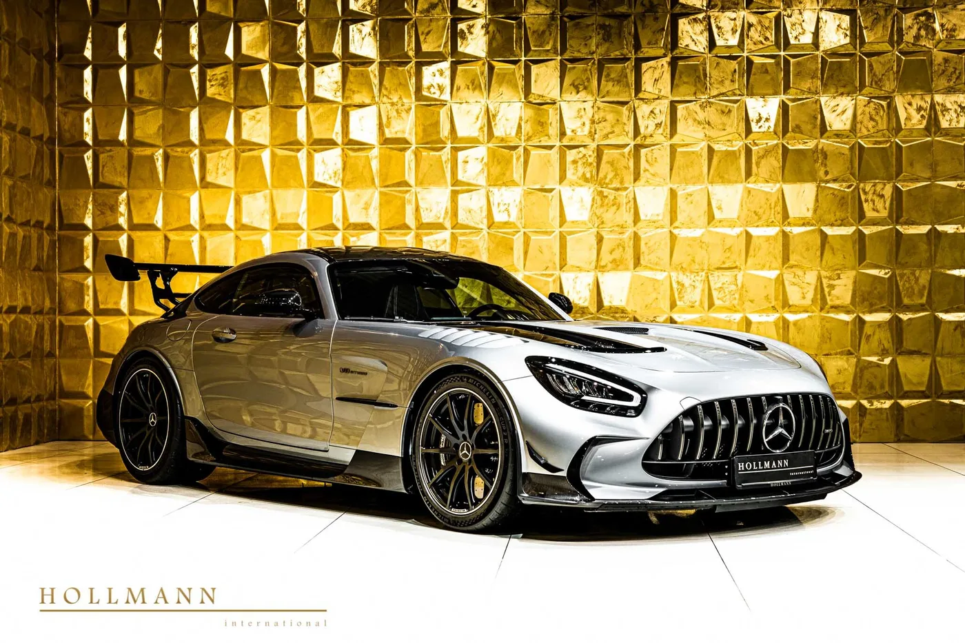 Mercedes-AMG GT Black Series offered by a specialist dealer in Stuhr, Germany, photo 3 of 8
