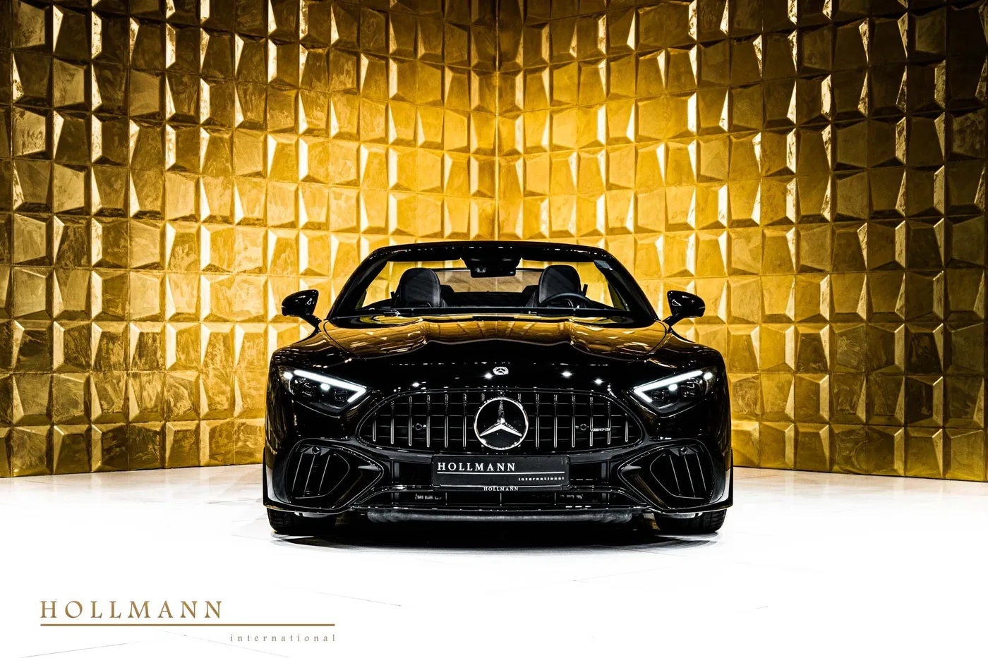 Mercedes-AMG SL 63 4MATIC+ proposée par un concessionnaire spécialisé à Stuhr, Allemagne, photo 2 sur 8