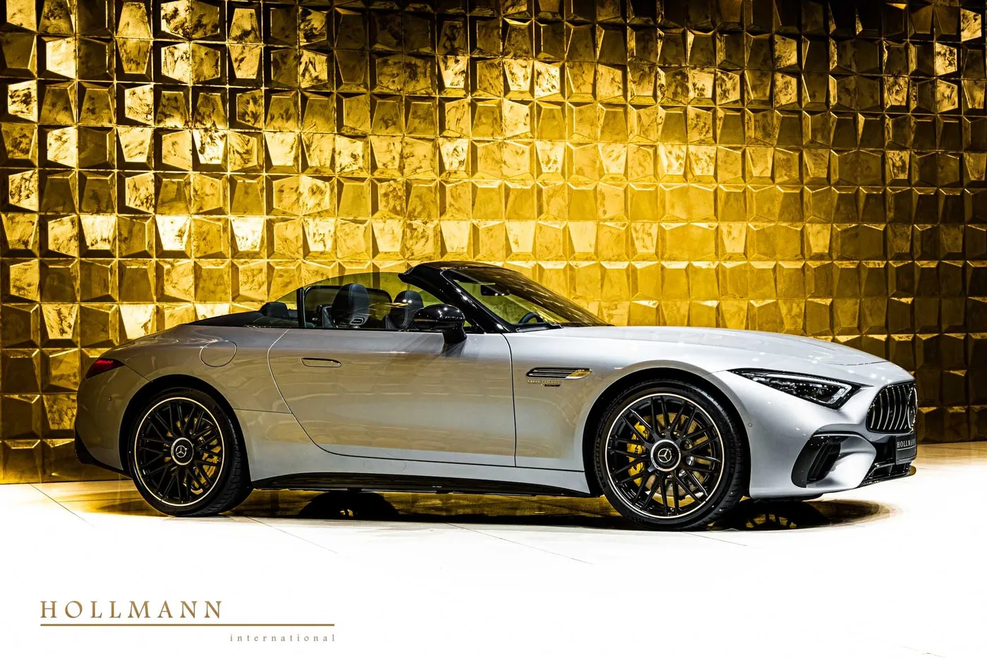 Mercedes-AMG SL 63 4MATIC+ proposée par un concessionnaire spécialisé à Stuhr, Allemagne, photo 2 sur 8