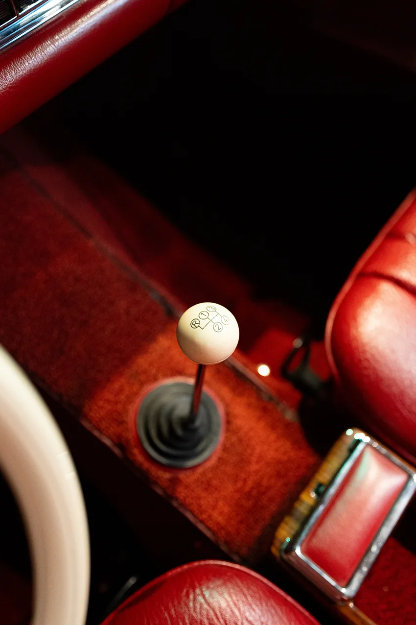 1970 Mercedes-Benz 280 SL Pagode angeboten von einem Oldtimerspezialisten in Lindau, Deutschland, Foto 6 von 11