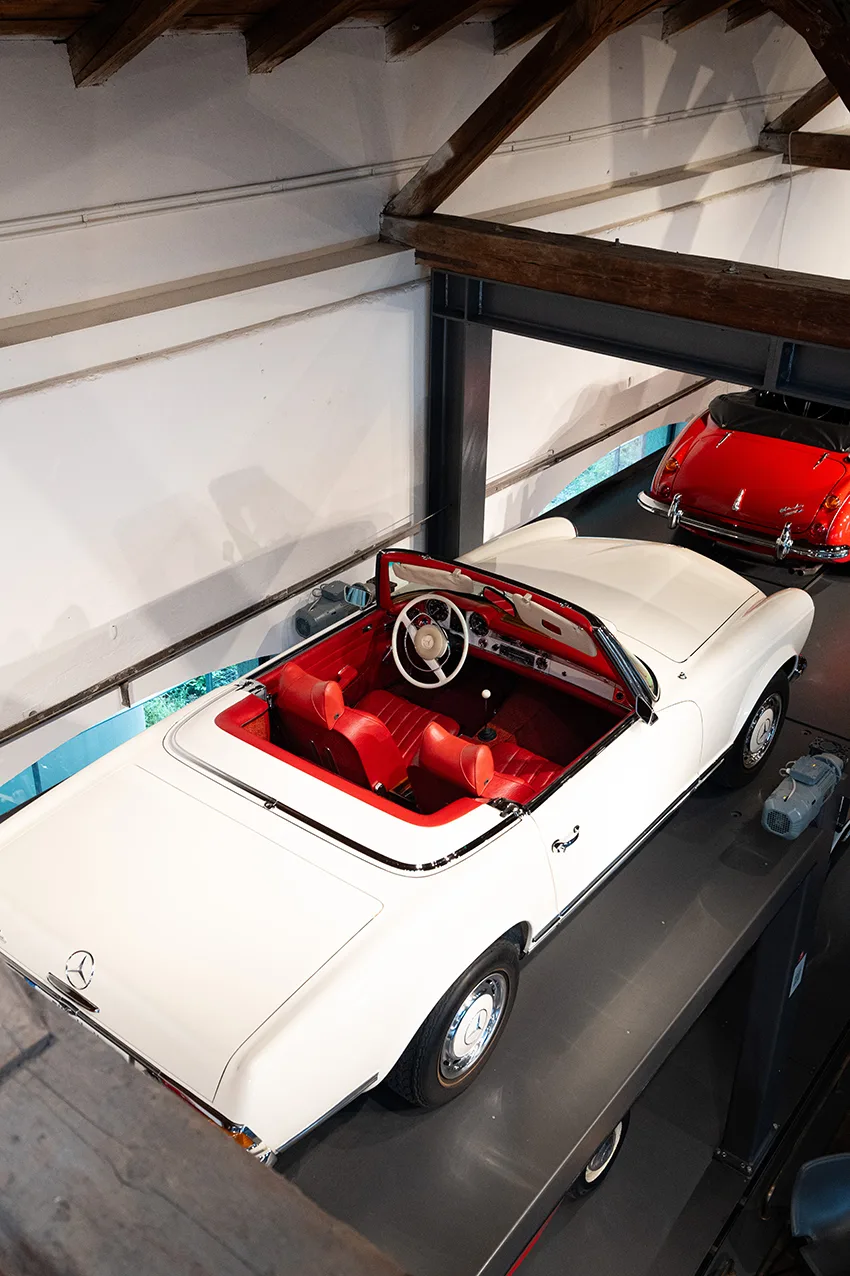 1970 Mercedes-Benz 280 SL Pagode angeboten von einem Oldtimerspezialisten in Lindau, Deutschland, Foto 11 von 11