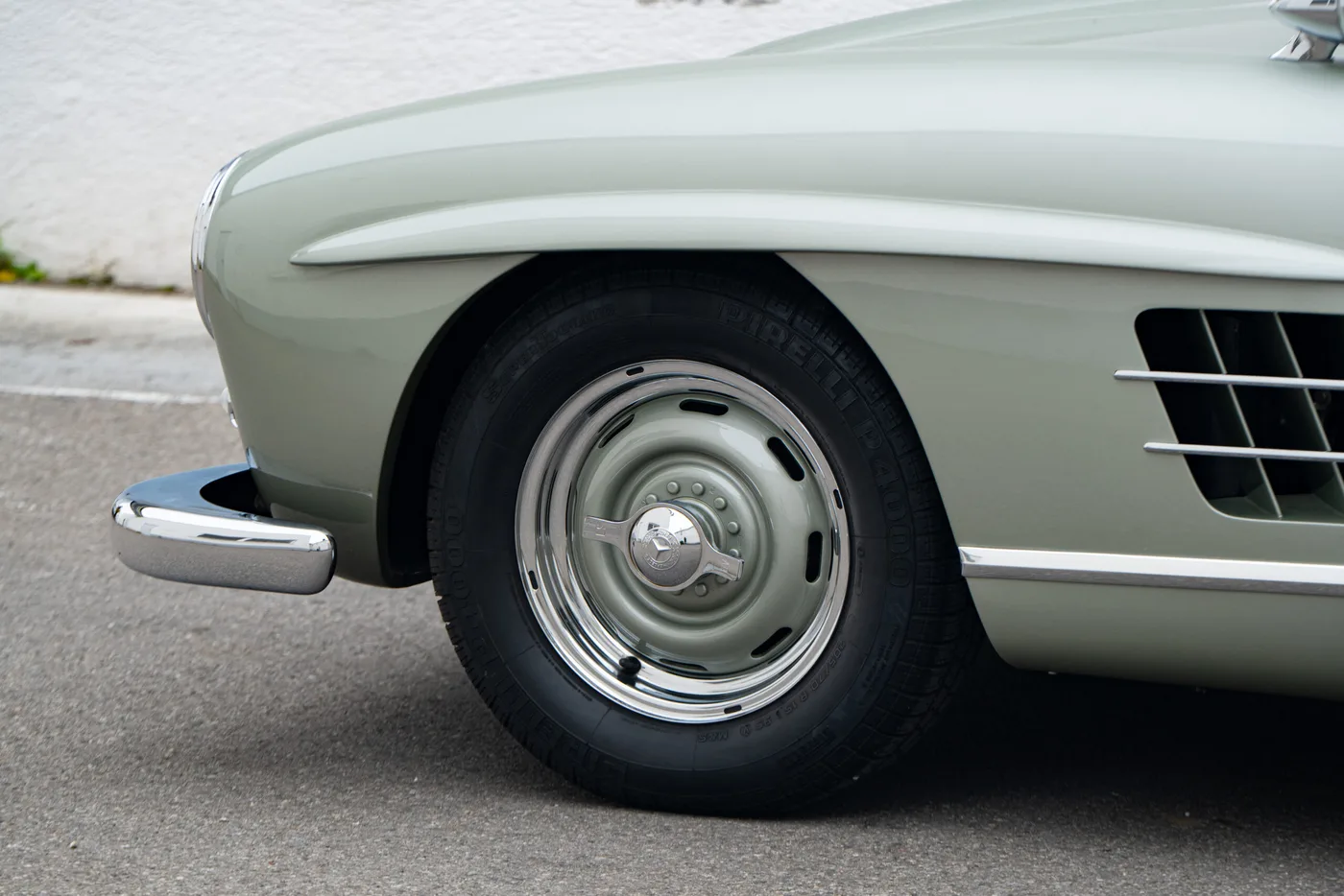 1955 Mercedes-Benz 300 SL Gullwing proposée par un spécialiste de la voiture de collection à Lindau, Allemagne, photo 26 sur 27