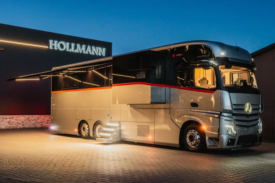 Mercedes-Benz Actros 2553 Giga Space By Dembell offered by a specialist dealer in Stuhr, Germany, main photo