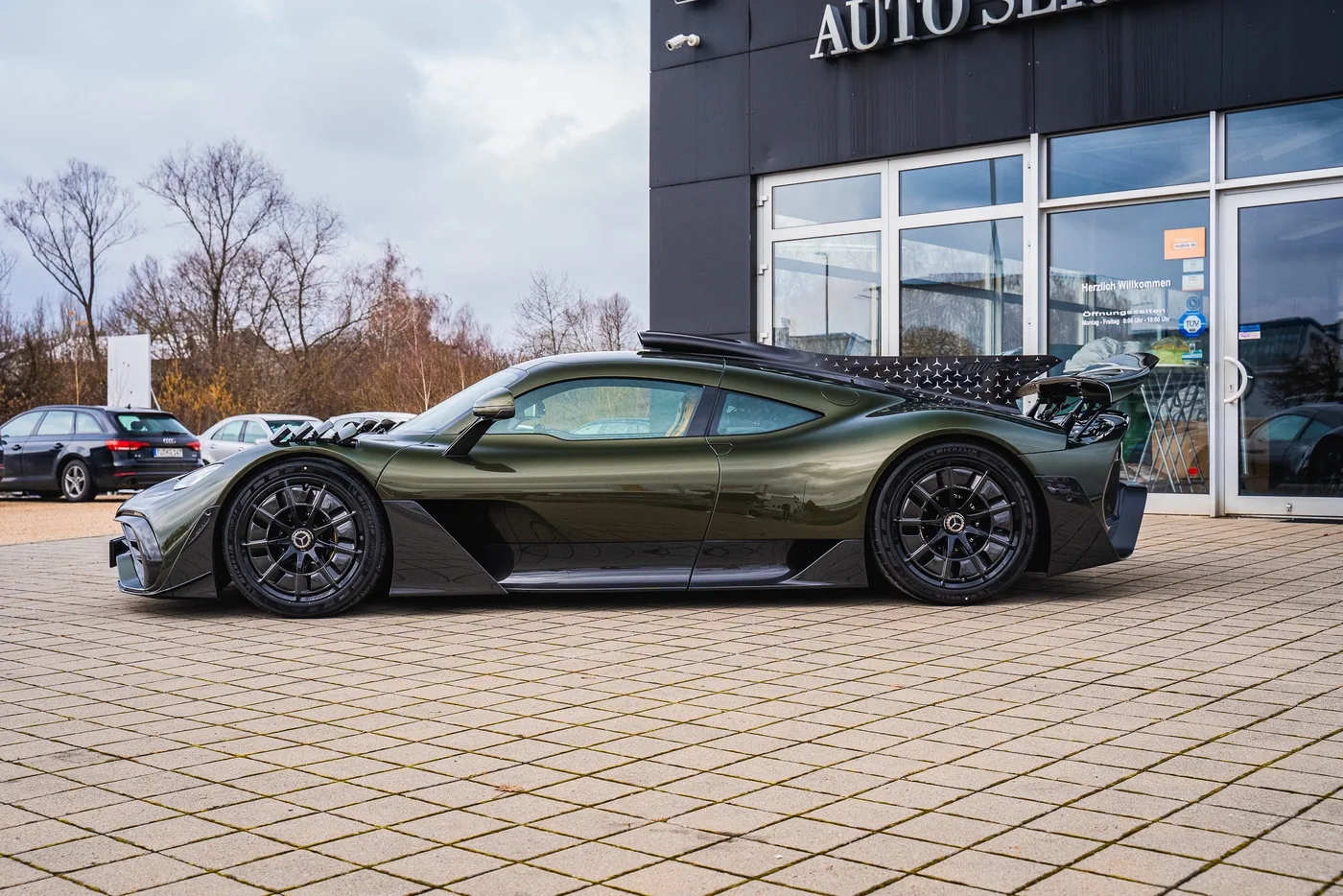 Mercedes-AMG ONE offered by a specialist dealer in Hechingen, Germany, photo 4 of 25