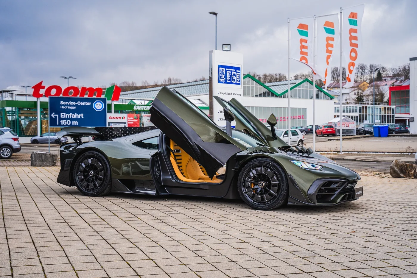 Mercedes-AMG ONE offered by a specialist dealer in Hechingen, Germany, photo 11 of 25