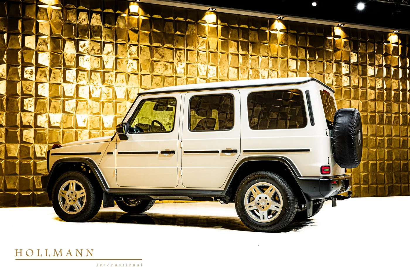 Mercedes-Benz G 450 d offered by a specialist dealer in Stuhr, Germany, photo 8 of 25