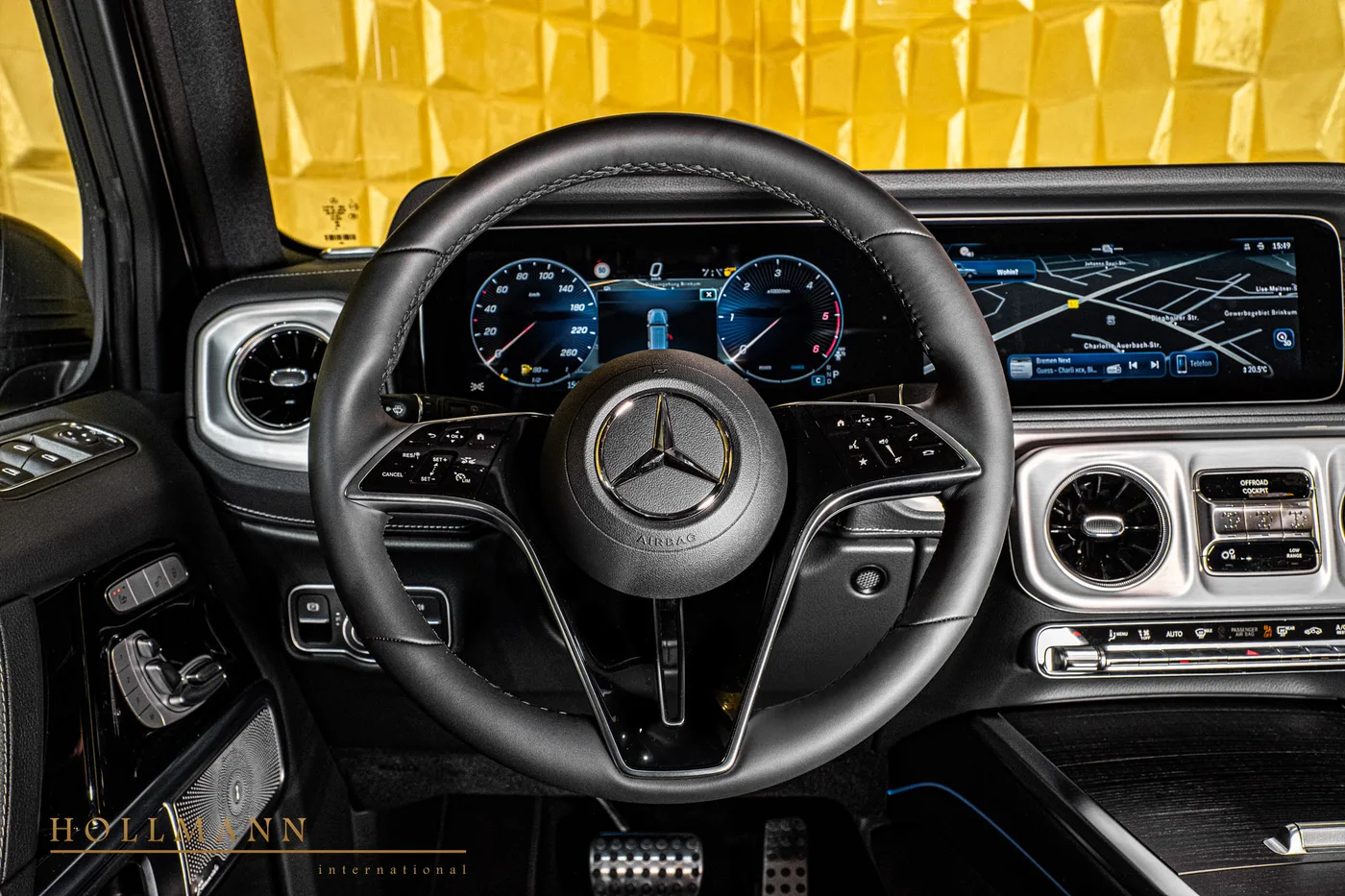 Mercedes-Benz G 450 d offered by a specialist dealer in Stuhr, Germany, photo 19 of 25