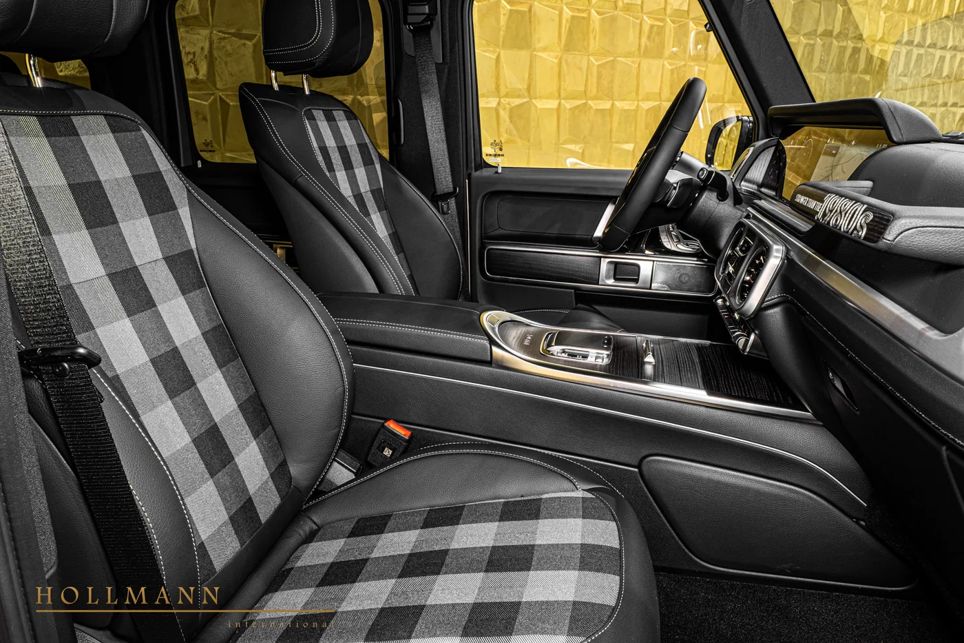 Mercedes-Benz G 450 d offered by a specialist dealer in Stuhr, Germany, photo 22 of 25