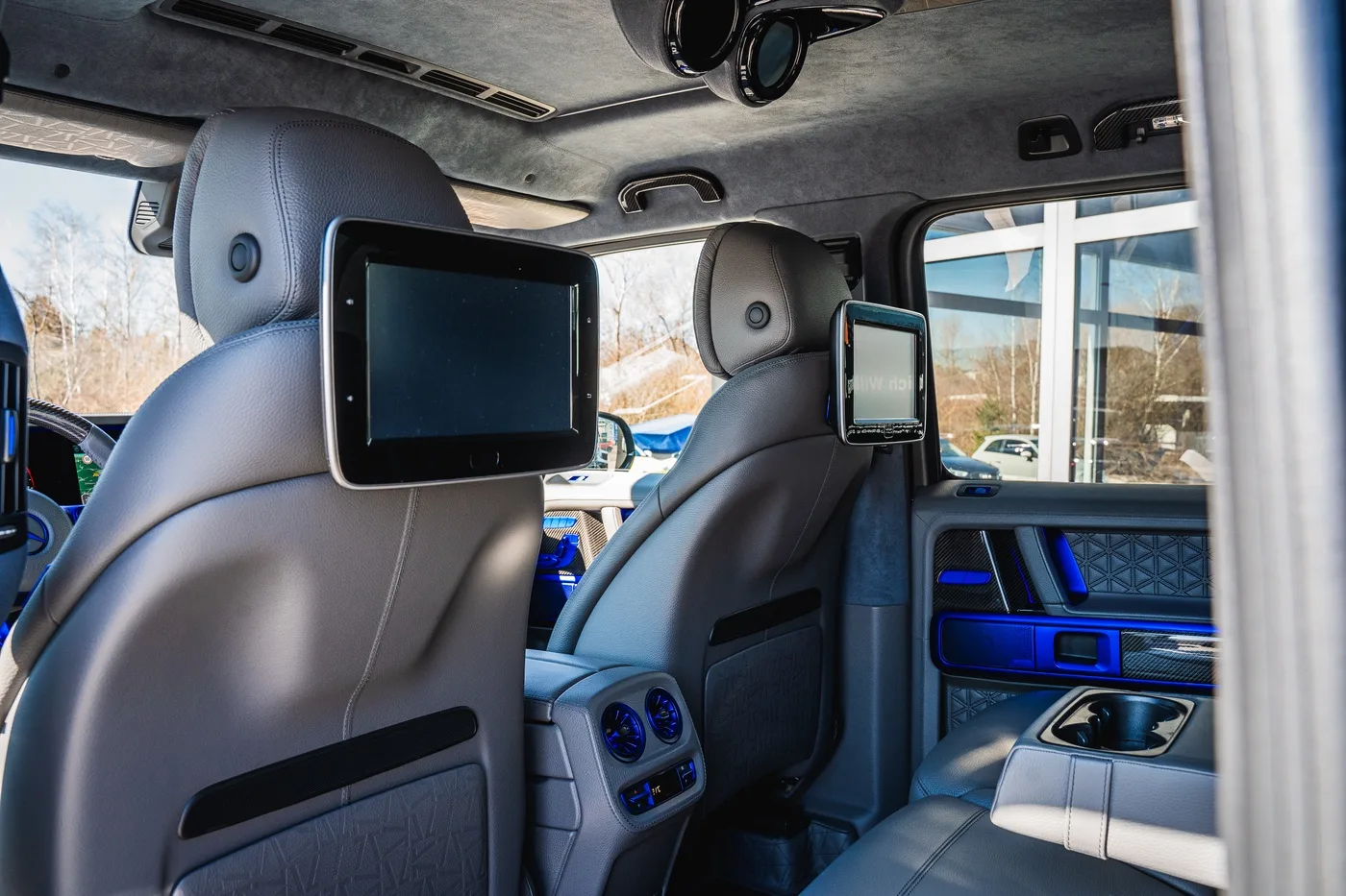 Brabus 900 XLP 6x6 offered by a specialist dealer in Hechingen, Germany, photo 14 of 25