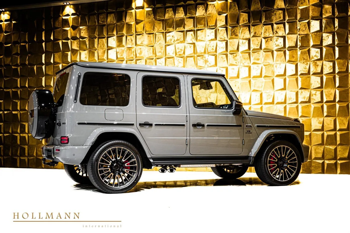 Mercedes-AMG G 63 facelift offered by a specialist dealer in Stuhr, Germany, photo 7 of 25