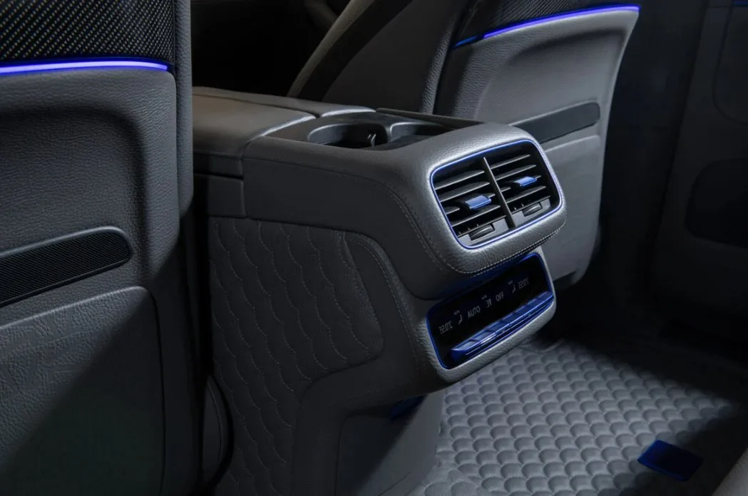 Brabus Rocket 900 offered by a specialist dealer in Hechingen, Germany, photo 22 of 25