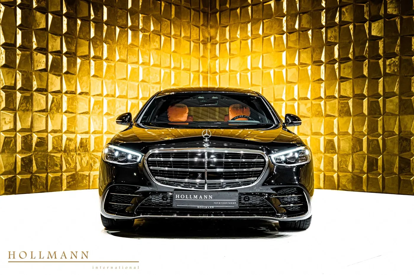 Mercedes-Benz S 450 d 4MATIC, long offered by a specialist dealer in Stuhr, Germany, photo 2 of 8