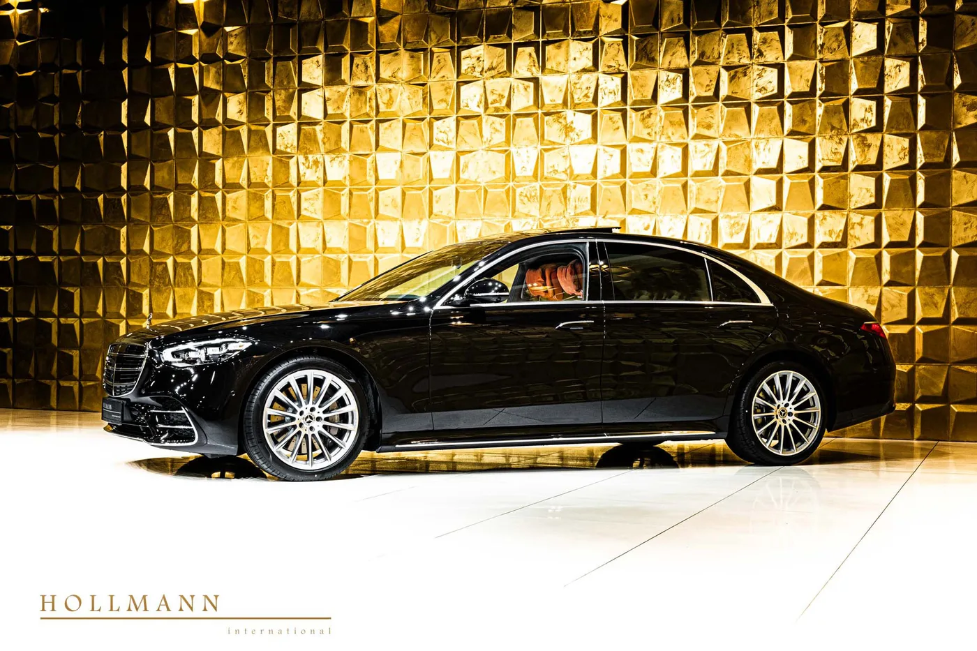 Mercedes-Benz S 450 d 4MATIC, long offered by a specialist dealer in Stuhr, Germany, photo 3 of 8