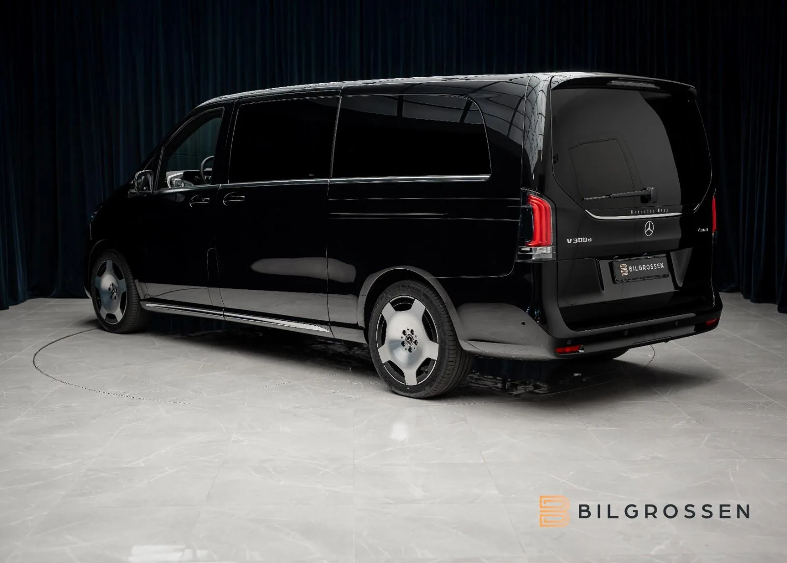 Mercedes-Benz V 300 d 4MATIC, Exclusive, extra-long, 3/30