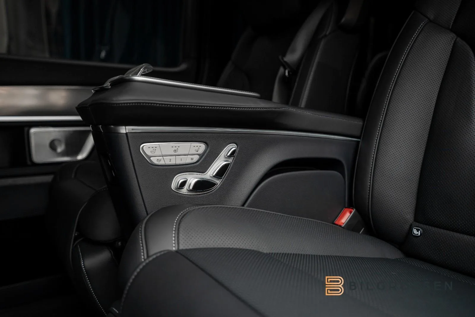 Mercedes-Benz V 300 d 4MATIC, Exclusive, extra-long, 28/30