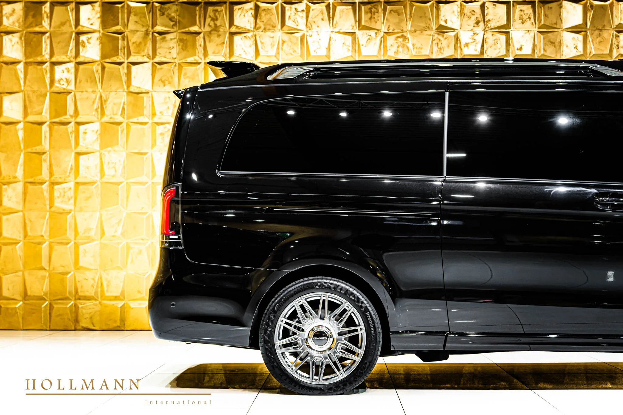 Mercedes-Benz V 300 d Extralong by Franken Autodesign, 8/22