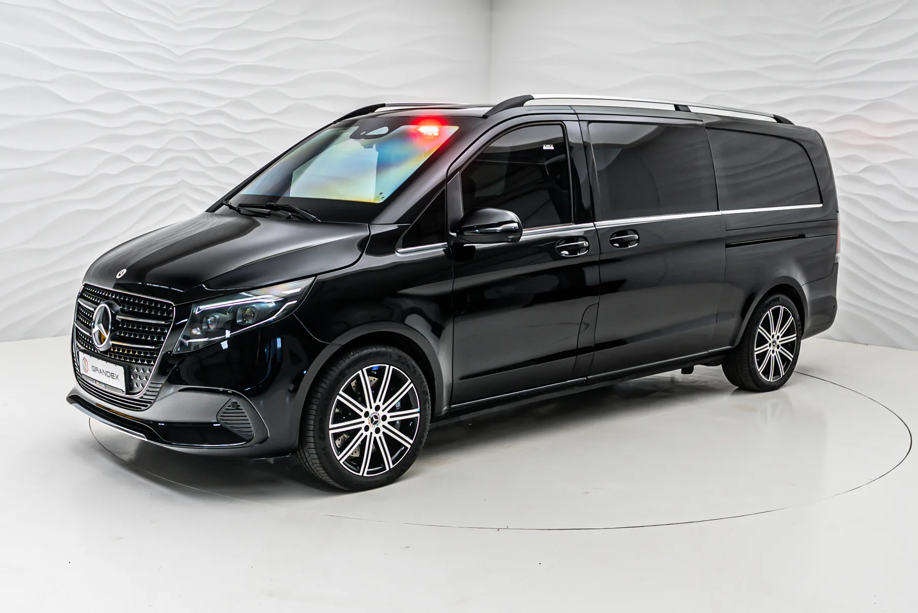 Mercedes-Benz V 300 d 4MATIC extra-long, armoured B6, 2/30