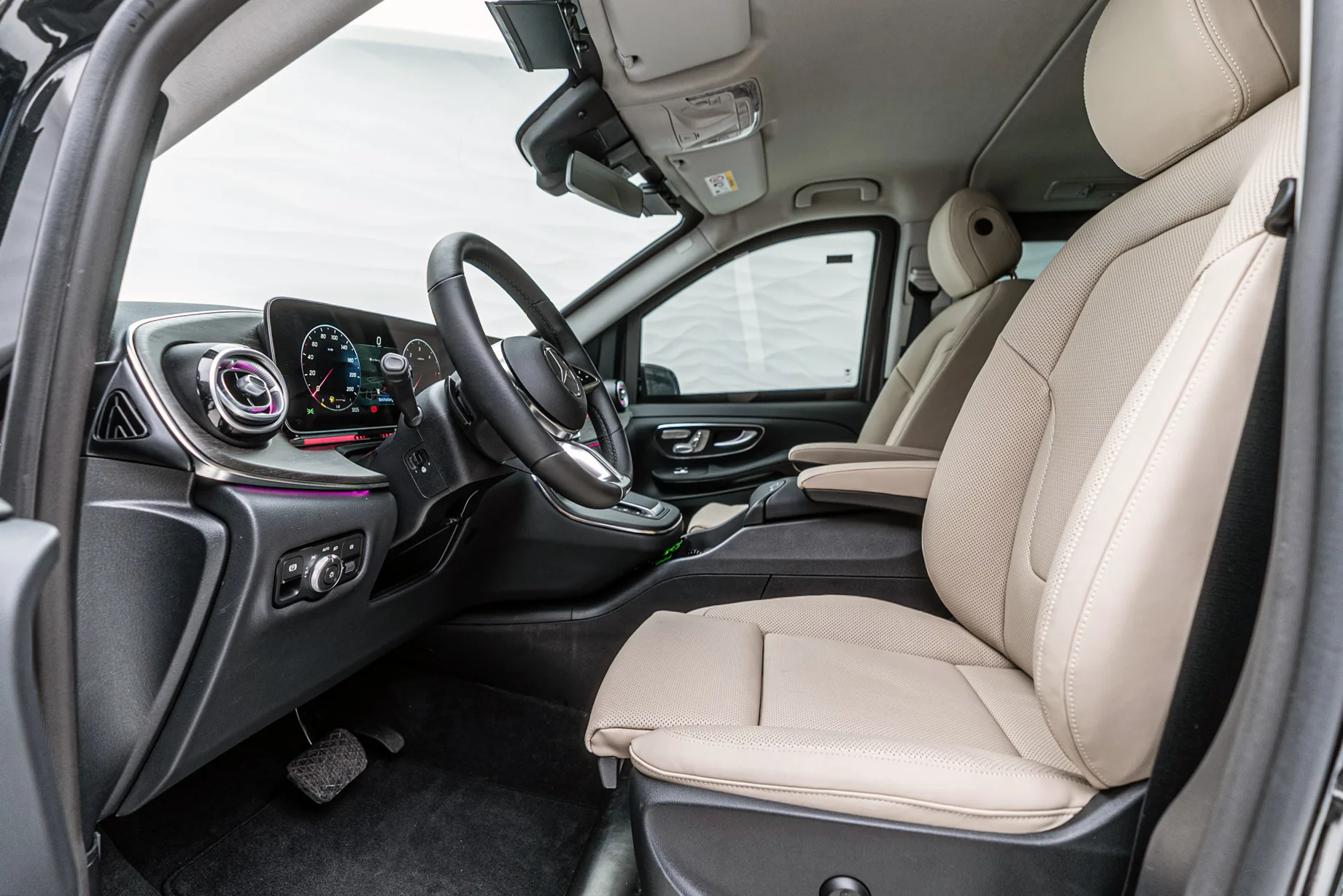 Mercedes-Benz V 300 d 4MATIC extra-long, armoured B6, 19/30
