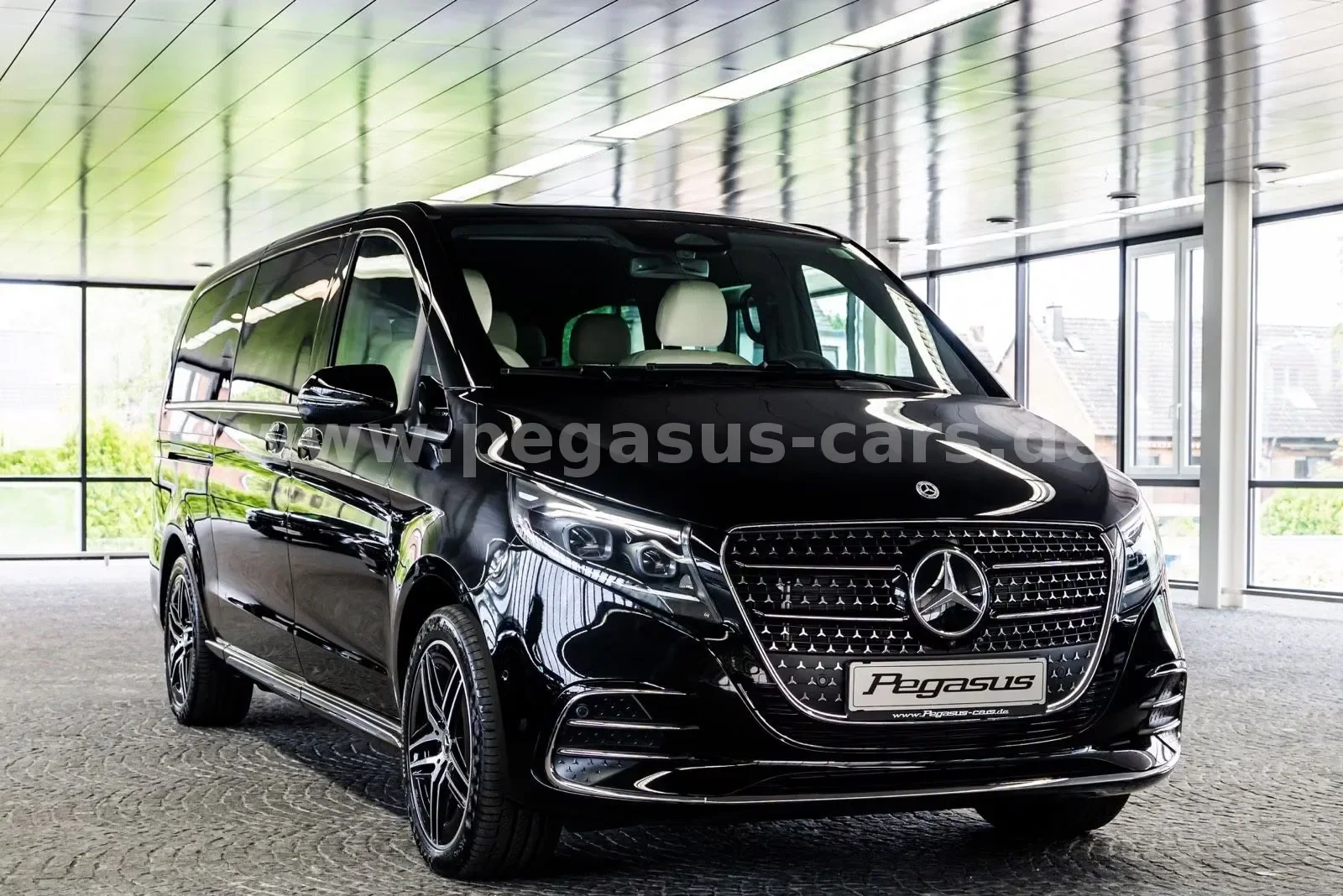 Mercedes-Benz V 300 d 4MATIC, Avantgarde, extra-long, 5/30