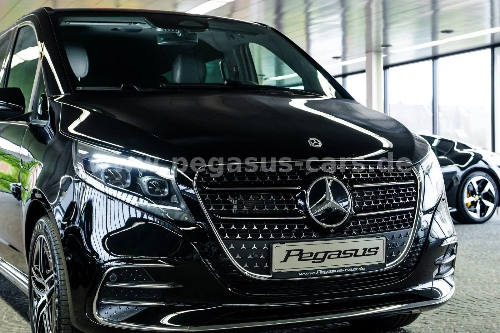 Mercedes-Benz V 300 d 4MATIC, Avantgarde, extra-long, 7/30