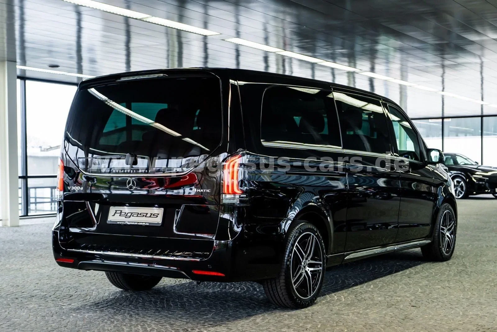 Mercedes-Benz V 300 d 4MATIC, Avantgarde, extra-long, 14/30