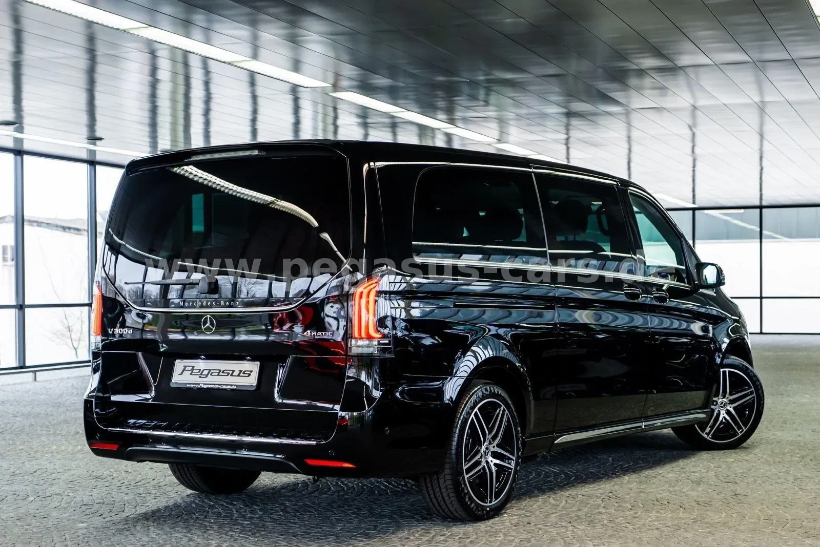Mercedes-Benz V 300 d 4MATIC, Avantgarde, extra-long, 17/30