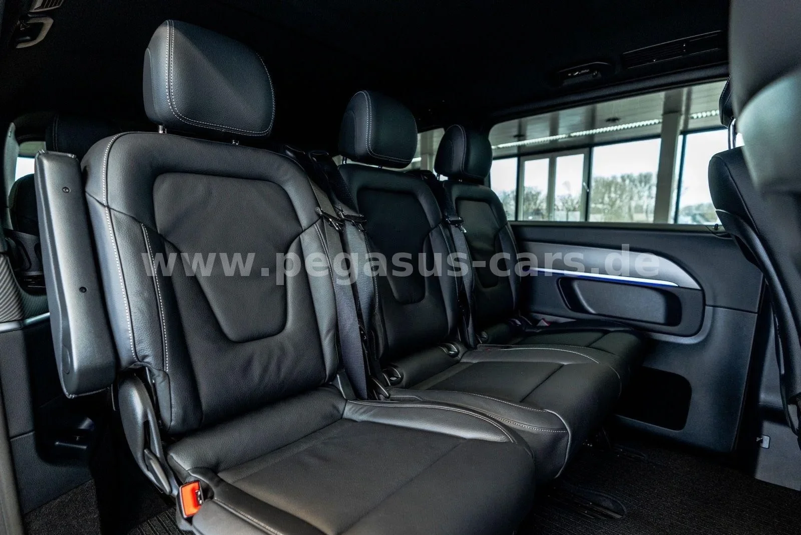 Mercedes-Benz V 300 d 4MATIC, Avantgarde, extra-long, 21/30