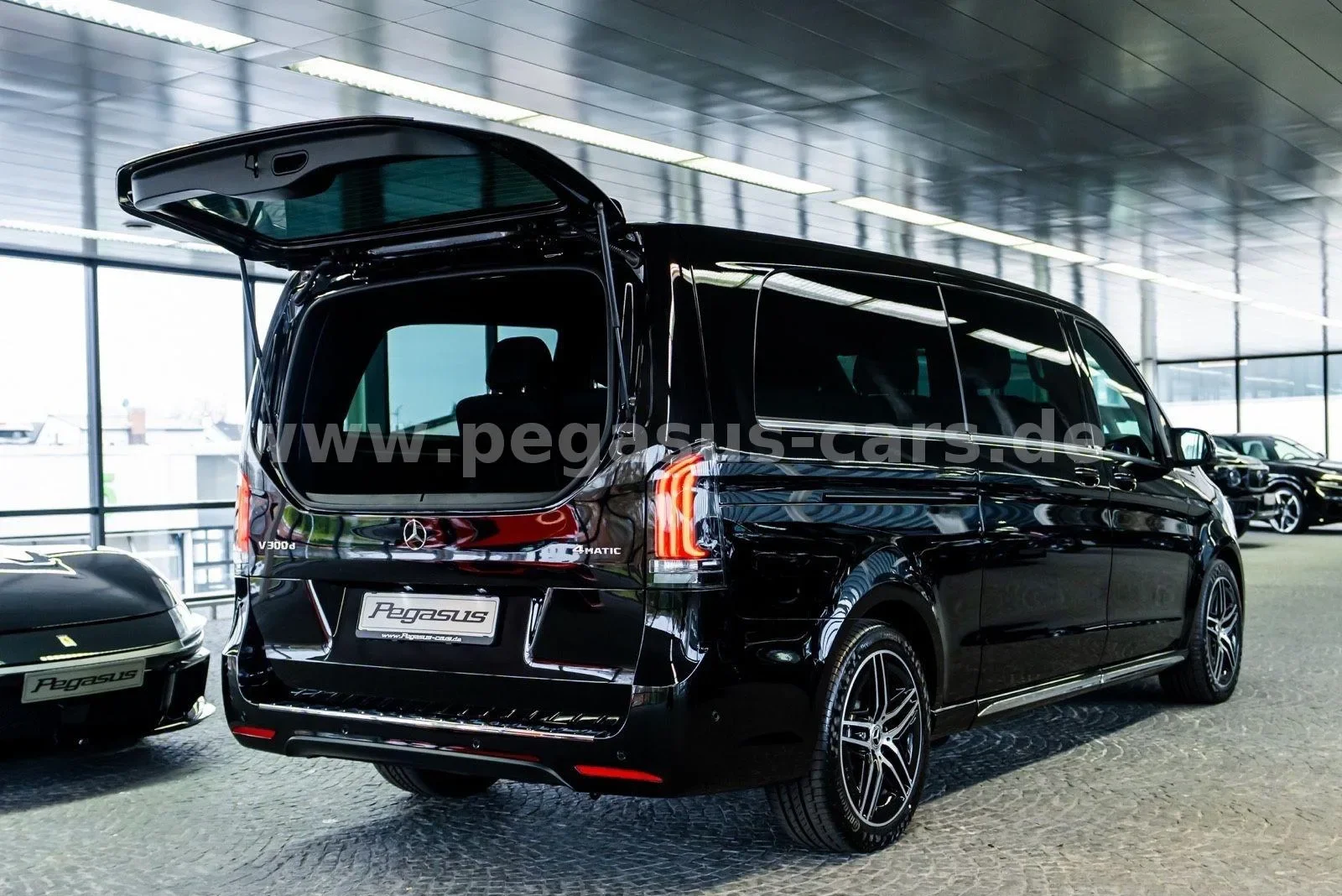 Mercedes-Benz V 300 d 4MATIC, Avantgarde, extra-long, 25/30