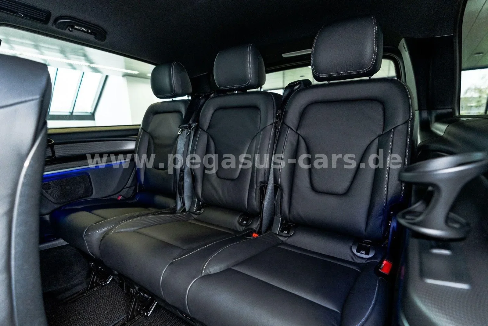 Mercedes-Benz V 300 d 4MATIC, Avantgarde, extra-long, 30/30