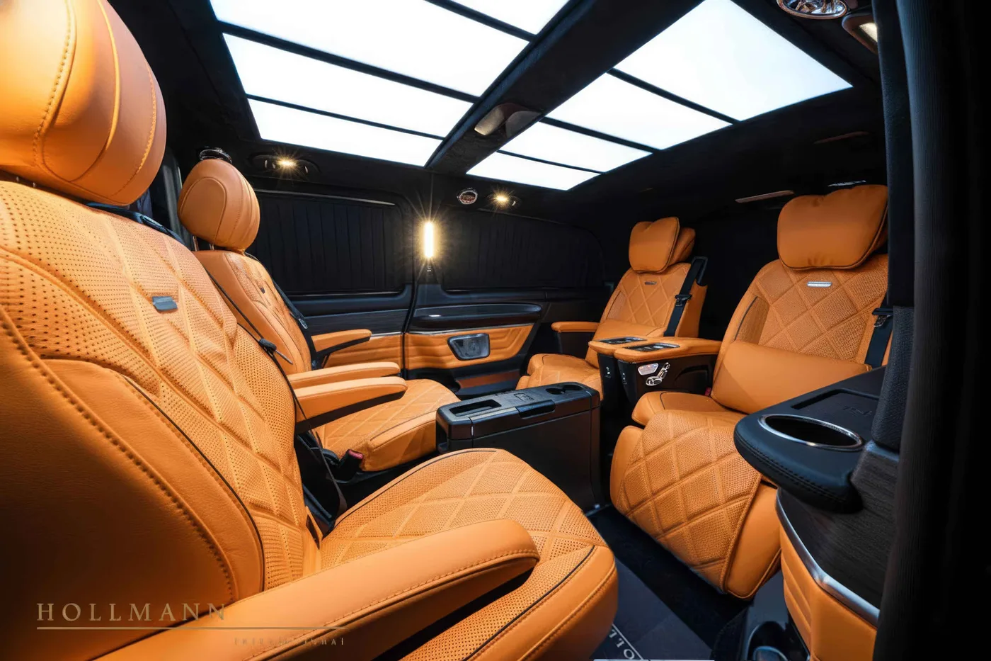 Mercedes-Benz V 300 d 4MATIC, extra-long, customized offered by a specialist dealer in Stuhr, Germany, photo 7 of 8