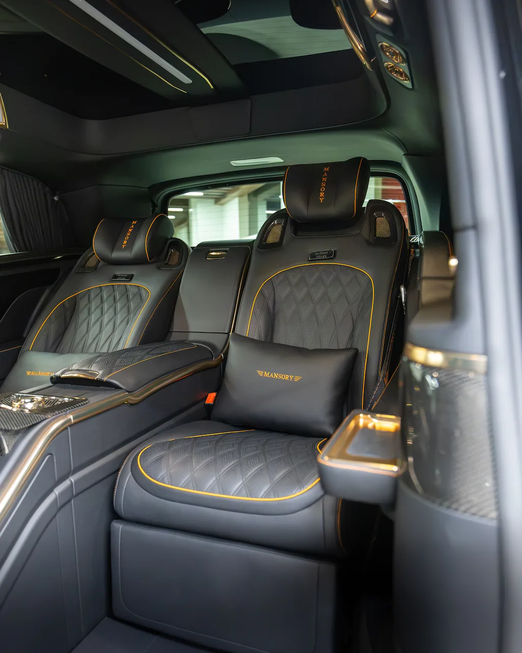 Mercedes-Benz V-Class by Mansory, 7/26