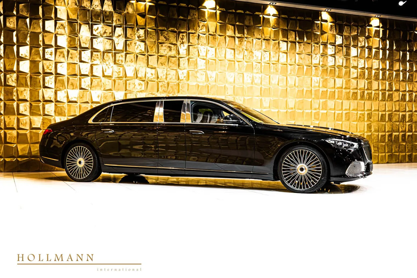 Mercedes-Maybach S 580 stretched limousine offered by a specialist dealer in Stuhr, Germany, photo 8 of 8