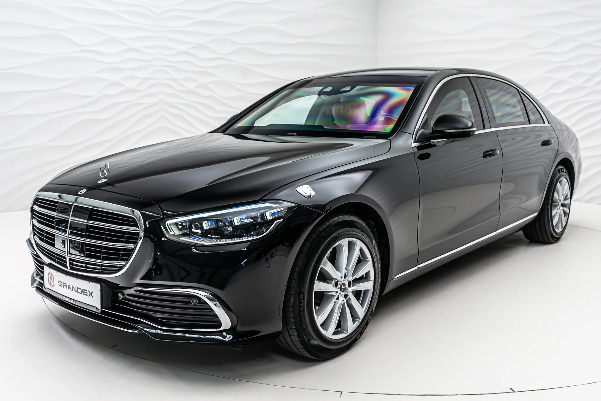 Mercedes-Maybach S 680 Guard VR10 offered by a specialist dealer in Sengenthal, Germany, main photo