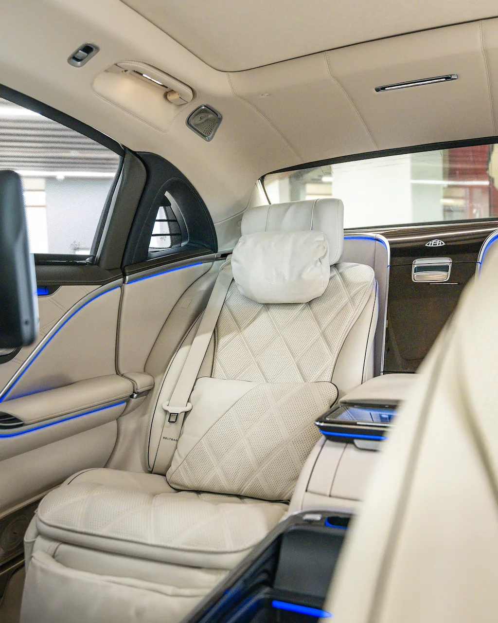 Mercedes-Maybach S 680 angeboten von einem Supersportwagenhändler in Riyadh, Saudi-Arabien, Foto 12 von 20